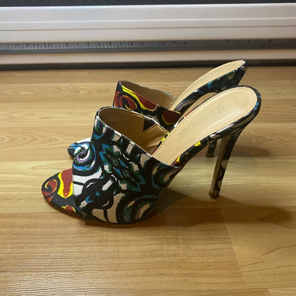 High heels shoes - Picture 3 of 3